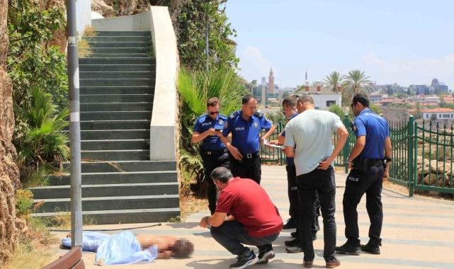 Kavga ettikten bir saat sonra cesedi bulundu, yaşadığı park mezarı oldu
