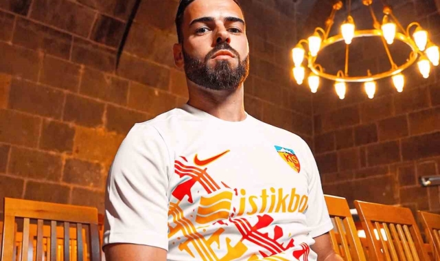 Kayserispor'un yeni sezon formaları tanıtıldı