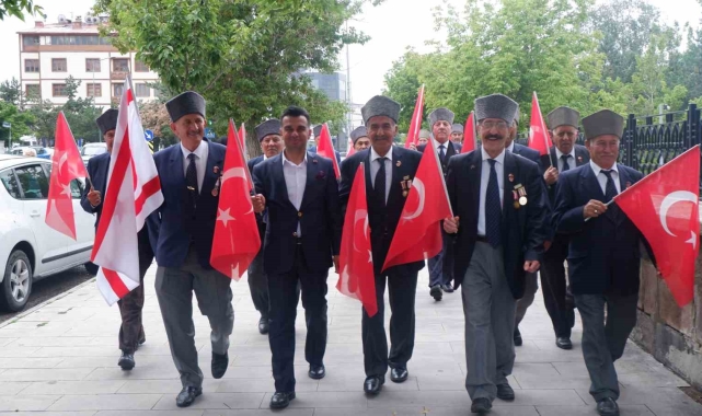 Kıbrıs gazilerinden övünç madalyası talebi