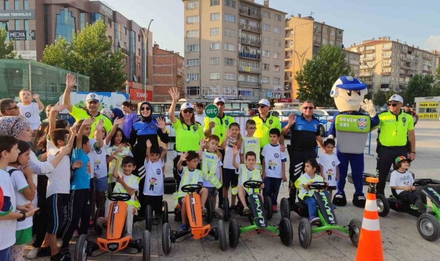 Kırşehir polisinden çocuklara 'trafik eğitimi'