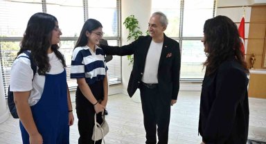 Kocagöz, LGS Türkiye birincilerinden Naz'ı makamında ağırladı