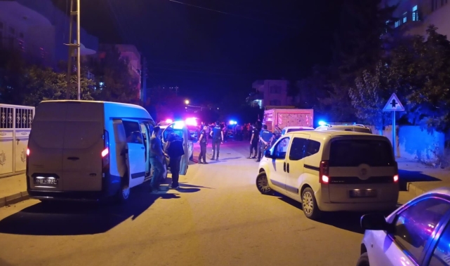 Komşular arasında çıkan kavgada silahlar ateşlendi