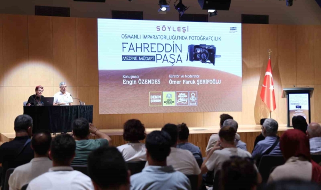 Konya Büyükşehir, Medine Müdafii Fahreddin Paşa Sergisi kapsamında fotoğrafçılık söyleşisi düzenledi