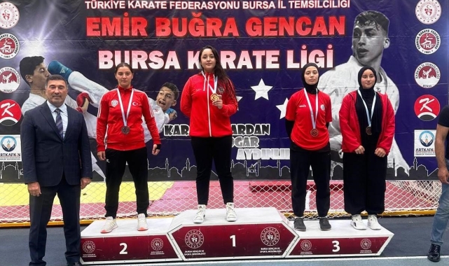 Körfezli karatecilerin turnuva başarısı