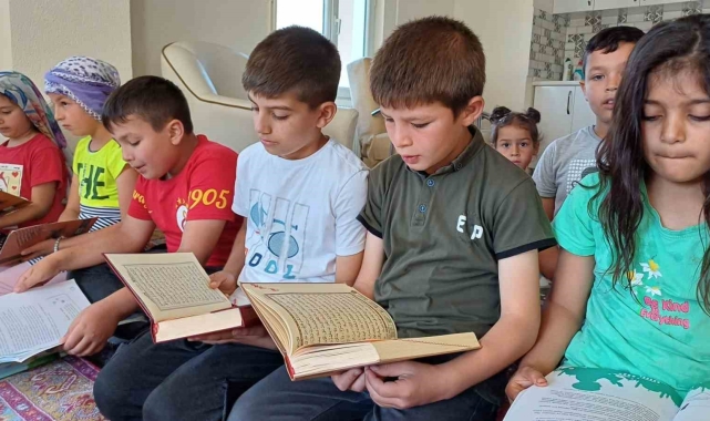 Köylerde yaz Kur'an kursları yoğun ilgi görüyor