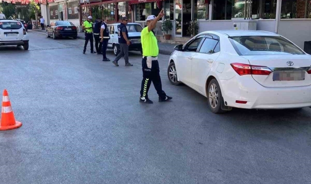 Kozan'da aranan 5 şüpheli yakalandı