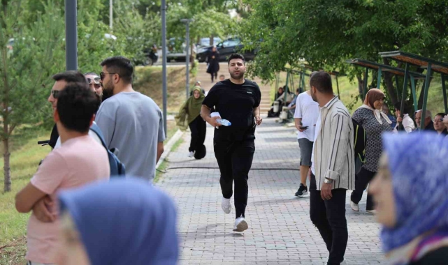 'KPSS maratonu' sözü gerçek oldu, adaylar atletlere taş çıkardı