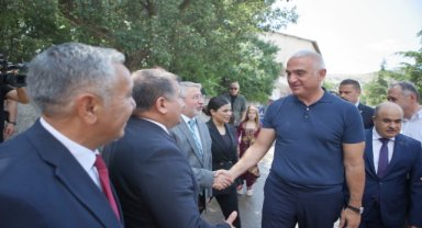 Kültür ve Turizm Bakanı Ersoy, Hattuşa ve Alacahöyük ören yerlerini gezdi