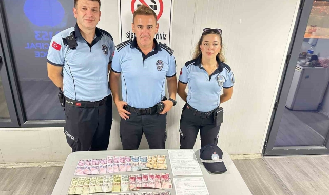 Kuşadası'nda duygu istismarcılarına operasyon
