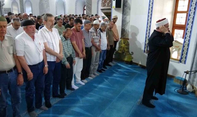 Kütahya'da şehit Haniye için dua ve gıyabi cenaze namazı