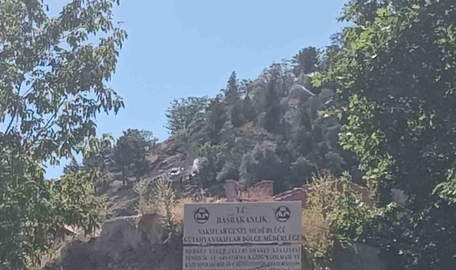Kütahya'nın tarihi Hisar Kalesi'nde yangın