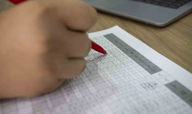 LGS kurs merkezinde eğitim alan 2 bin 920 öğrenciden 101'i yüzde 5'lik dilime girdi