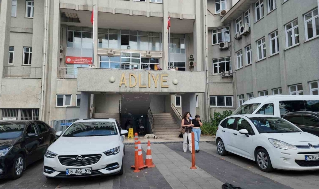 Liseli Büşra'nın öldüğü servis faciasında 3 sanığın yargılanmasına devam edildi