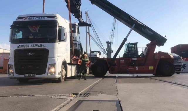 Lojistik firmaları: "Suriye'deki tırlarımız için endişeli değiliz"