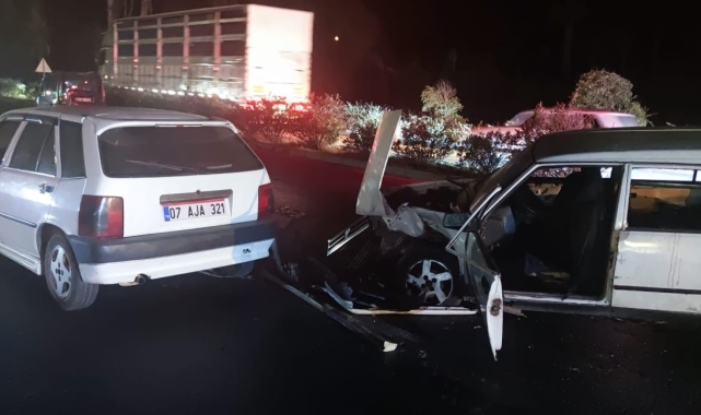 Manavgat'ta trafik kazası: 2 yaralı
