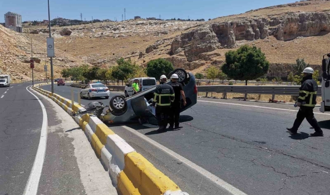 Mardin'de otomobil takla attı: 1 yaralı