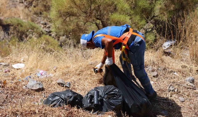 Marmaris Belediyesi 4 ayda 32 bin ton atık topladı