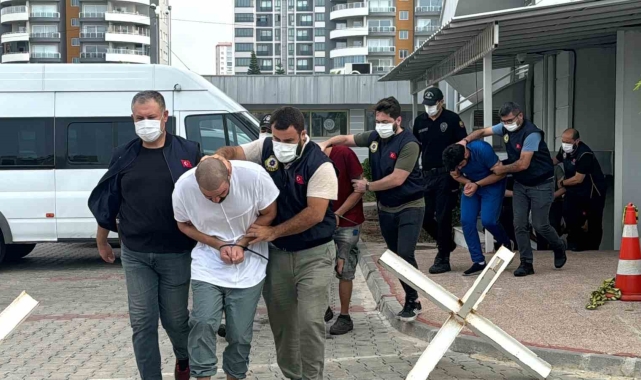 Mersin'de DEAŞ operasyonu: 9 şüpheli adliyeye sevk edildi