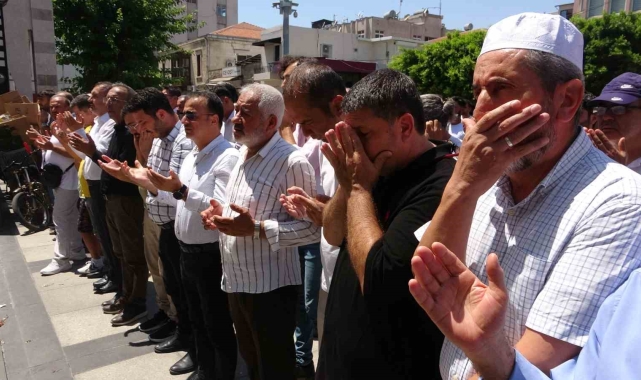 Mersin'de İsmail Haniye için gıyabi cenaze namazı kılındı
