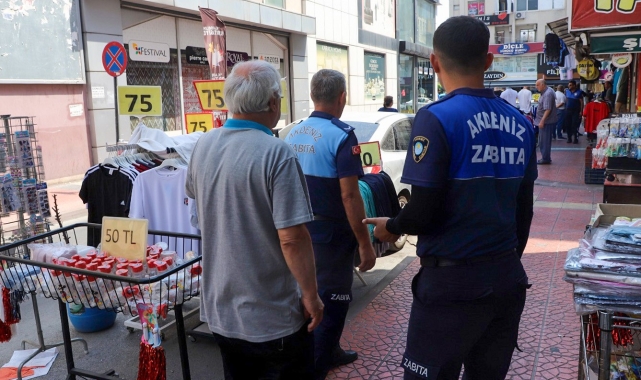 Mersin'de kaldırım işgali denetimi