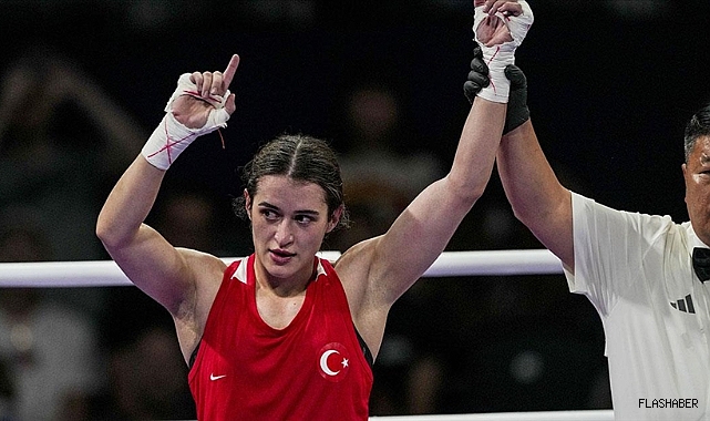 MİLLİ BOKSÖR ESRA YILDIZ KAHRAMAN, RAKİBİNİ ELEYEREK SON 16 TURUNA YÜKSELDİ!