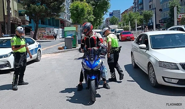 MOTOSİKLET SÜRÜCÜLERİNE CEZA YAĞDI!