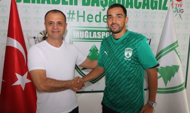 Muğlaspor, Kızılateş'i renklerine bağladı