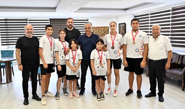 Muratpaşa'nın 'Kızıl Fırtınası' yeni şampiyonlar yetiştiriyor