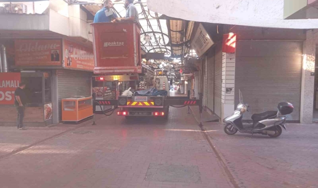 Nazilli'de belediye ekiplerinden 'hafta sonu' mesaisi