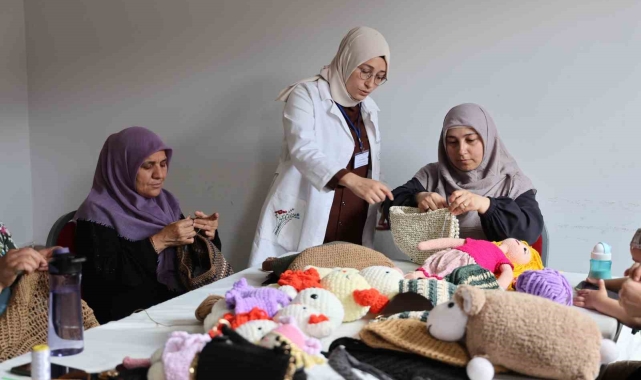 Oğlunu kaydettirmek için gittiği merkezde usta öğretici oldu