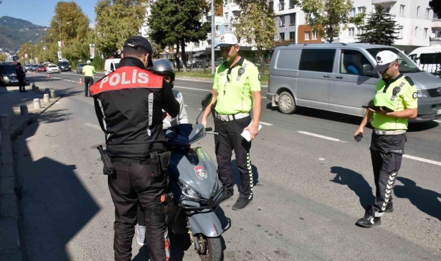 Ordu'da bir haftada yaklaşık 16 bin araç ve sürücüsü denetlendi