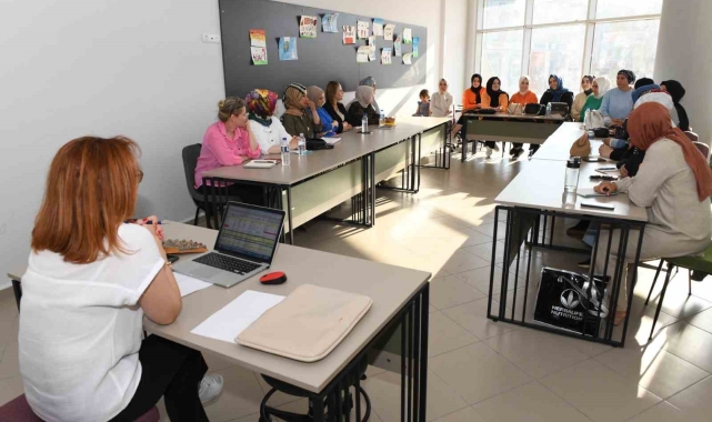 Osmangazi'de kadınlara özel diksiyon atölyesi