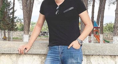 Otomobil ile çarpışan genç motosiklet sürücü hayatını kaybetti