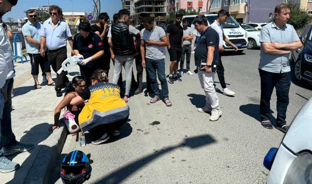 Otomobil ile çarpışan motosikletin sürücüsü motosikletten fırladı