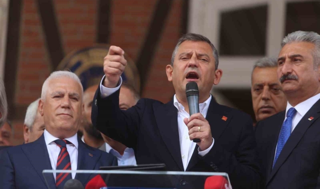 Özel: "Bozbey'in 100 günde yaptıklarını takdir ediyorum"