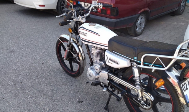 Park halindeki motosiklet çalındı