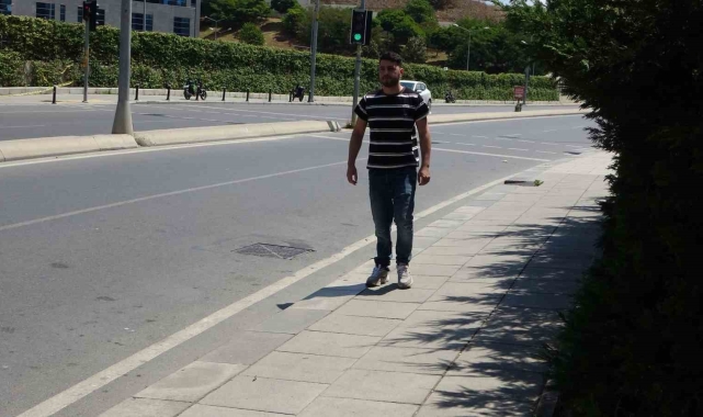 Pendik'te silahlı saldırıya uğrayan engelli genç ile babası, saldırganın serbest bırakılmasına tepkili