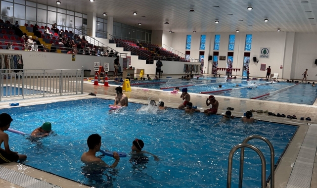 Pursaklar'da yüzme bilmeyen kalmıyor
