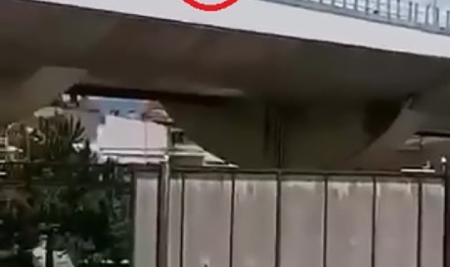 Raylarda yürüdü, metro seferleri aksadı