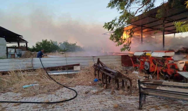 Reyhanlı'da samanlık yangını