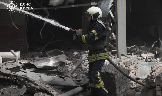 Rusya Ukrayna'ya 40'dan fazla füzeyle saldırdı: 10 ölü