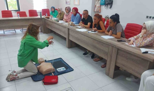 Sağlık Müdürlüğünden temel ilk yardım eğitimi