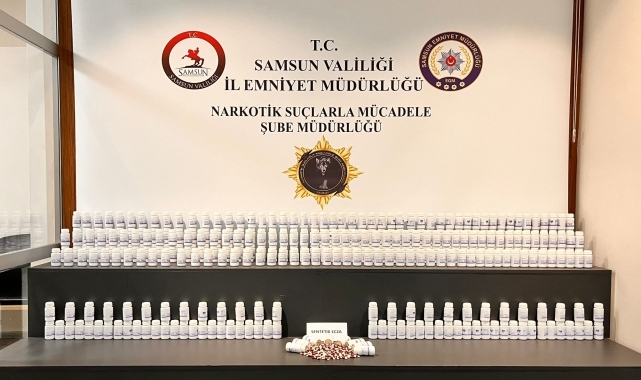 Samsun'da kargoyla gönderilen koliden uyuşturucu çıktı, 2 zanlı yakalandı
