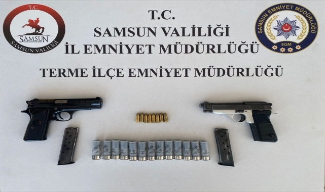 Samsun'da kesinleşmiş hapis cezası bulunan firari hükümlü tabancayla yakalandı