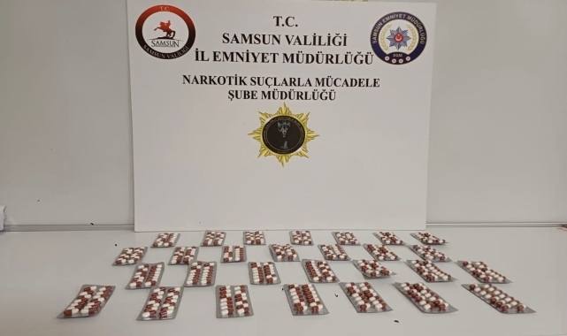 Samsun'da uyuşturucu ele geçirilen otomobildeki 3 kişi gözaltına alındı