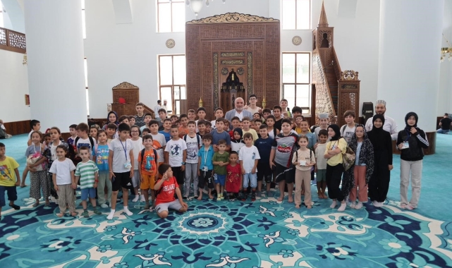 Sandıkçı: "Erdem sahibi bireyler yetiştiriyoruz"
