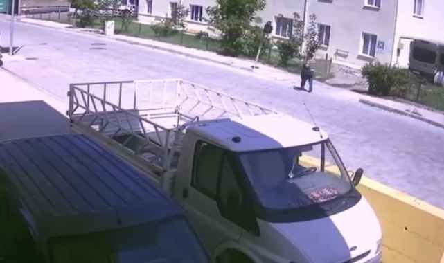 Şavşat'ta kayıp yaşlı adam için arama çalışmaları başladı