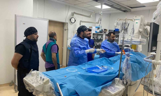 Siirt'te Pelvik Konjesyon Sendromu olan hastalar sağlığına kavuşturuyor