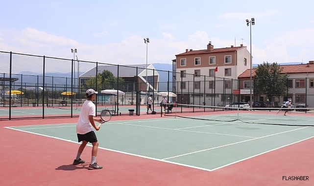 SİNOPLU TENİSÇİLER BOLU’DA!