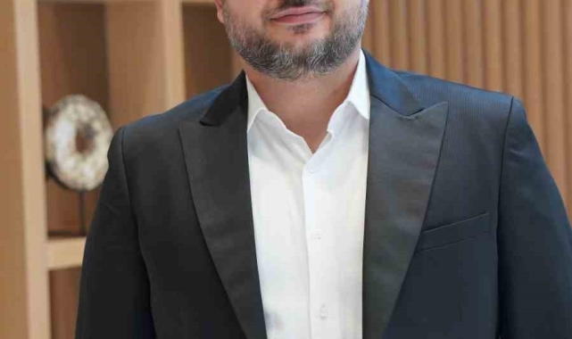 Şirketler ve iş arayanlar birbirlerini sosyal medyada buluyor